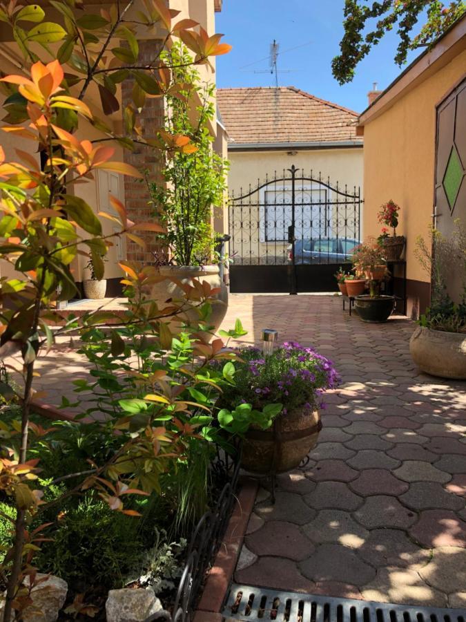Milla Apartman Szentendre Luaran gambar